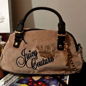 Juicy Couture NWT the key to juicy pink and black velvet handbag